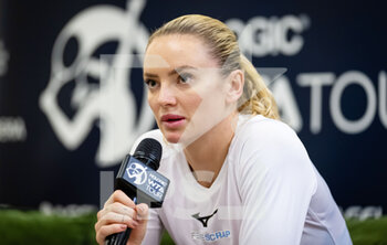 2022-10-06 - Tereza Martincova of the Czech Republic talks to the media after the second round of the 2022 Agel Open WTA 500 tennis tournament on October 6, 2022 in Ostrava, Czech Republic - TENNIS - WTA - AGEL OPEN 2022 - INTERNATIONALS - TENNIS