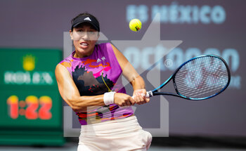 2022-10-20 - Jessica Pegula of the United States in action against Bianca Andreescu of Canada during the third round of the 2022 WTA Guadalajara Open Akron WTA 1000 tennis tournament on October 20, 2022 in Guadalajara, Mexico - TENNIS - WTA - GUADALAJARA OPEN AKRON 2022 - INTERNATIONALS - TENNIS
