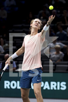 2022-10-31 - Sebastian Korda of USA during day 1 of the Rolex Paris Masters 2022, ATP Masters 1000 tennis tournament on October 31, 2022 at Accor Arena in Paris, France - TENNIS - ROLEX PARIS MASTERS 2022 - INTERNATIONALS - TENNIS