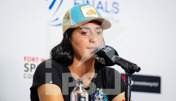 2022-11-01 - Ons Jabeur of Tunisia talk to the press during Media Day at the 2022 WTA Finals Fort Worth tennis tournament on October 29, 2022 in Fort Worth, United States - TENNIS - 2022 WTA FINALS FORT WORTH - INTERNATIONALS - TENNIS
