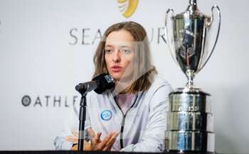 2022-11-01 - Iga Swiatek of Poland talk to the press during Media Day at the 2022 WTA Finals Fort Worth tennis tournament on October 29, 2022 in Fort Worth, United States - TENNIS - 2022 WTA FINALS FORT WORTH - INTERNATIONALS - TENNIS