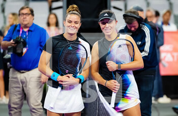 2022-11-01 - Maria Sakkari of Greece & Jessica Pegula of the United States before the first round-robin match of the 2022 WTA Finals Fort Worth tennis tournament on October 31, 2022 in Fort Worth, United States - TENNIS - 2022 WTA FINALS FORT WORTH - INTERNATIONALS - TENNIS