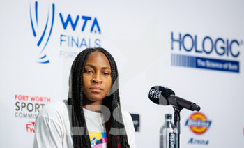 2022-11-01 - Coco Gauff of the United States talks to the media after her first round-robin match of the 2022 WTA Finals Fort Worth tennis tournament on November 1, 2022 in Fort Worth, United States - TENNIS - 2022 WTA FINALS FORT WORTH - INTERNATIONALS - TENNIS