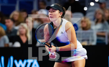 2022-11-02 - Jessica Pegula of the United States in action against Ons Jabeur of Tunisia during the second round-robin match at the 2022 WTA Finals Fort Worth tennis tournament on November 2, 2022 in Fort Worth, United States - TENNIS - 2022 WTA FINALS FORT WORTH - INTERNATIONALS - TENNIS