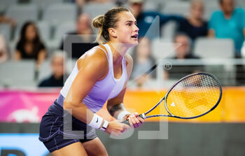 2022-11-02 - Aryna Sabalenka of Belarus in action against Maria Sakkari of Greece during the second round-robin match at the 2022 WTA Finals Fort Worth tennis tournament on November 2, 2022 in Fort Worth, United States - TENNIS - 2022 WTA FINALS FORT WORTH - INTERNATIONALS - TENNIS