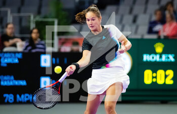 2022-11-05 - Daria Kasatkina of Russia in action against Caroline Garcia of France during her third round-robin match at the 2022 WTA Finals Fort Worth tennis tournament on November 5, 2022 in Fort Worth, United States - TENNIS - 2022 WTA FINALS FORT WORTH - INTERNATIONALS - TENNIS