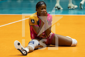2022-12-07 - Disappointment of MYRIAM SYLLA  (Vero Volley Milano) during warm up first day of Champions League Women - VERO VOLLEY MILANO VS SC 