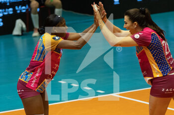 2022-12-07 - Happiness of MYRIAM SYLLA and SONIA CANDI (Vero Volley Milano) during first day of Champions League Women between Vero Volley Milano vs Prometey Dnipro - VERO VOLLEY MILANO VS SC 
