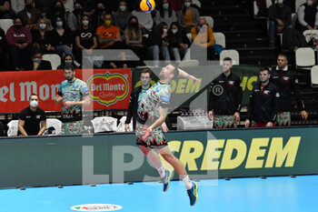 2022-03-06 - Dragan Travica of Sir Safety Conad Perugia - FINAL - SIR SAFETY CONAD PERUGIA VS ITAS TRENTINO - ITALIAN CUP - VOLLEYBALL