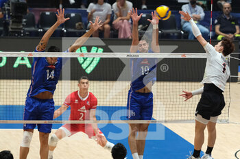 2022-07-21 - Block by Yacine Louati (FRA) - VOLLEYBALL NATIONS LEAGUE MAN - QUARTER OF FINALS - FRANCE VS JAPAN - INTERNATIONALS - VOLLEYBALL
