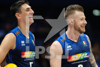2022-07-20 - Ivan Zaytsev (ITA) and Alessandro Michieletto (ITA) - VOLLEYBALL NATIONS LEAGUE - MAN - QUARTER OF FINALS - ITALY VS NETHERLANDS - INTERNATIONALS - VOLLEYBALL