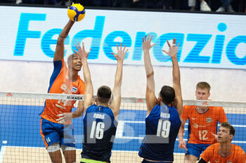 2022-07-20 - Attack of Nimir Abdel Aziz - (NED) - VOLLEYBALL NATIONS LEAGUE - MAN - QUARTER OF FINALS - ITALY VS NETHERLANDS - INTERNATIONALS - VOLLEYBALL