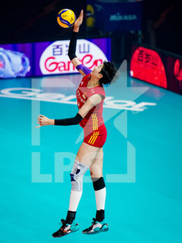 2022-10-11 - Xinyue Yuan of China during the FIVB Volleyball Womens World Championship 2022, Quarter Final Volleyball match between Italy and China on October 11, 2022 at the Omnisport Apeldoorn in Apeldoorn, Netherlands - VOLLEYBALL - WOMEN'S WORLD CHAMP 2022 - 1/4 - ITALY V CHINA - INTERNATIONALS - VOLLEYBALL