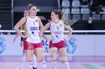 2022-01-30 - Veronika Trnkova (Roma Volley) and Alice Pamio (Roma Volley) - ACQUA&SAPONE ROMA VOLLEY CLUB VS BARTOCCINI FORTINFISSI PERUGIA - SERIE A1 WOMEN - VOLLEYBALL