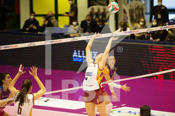 2022-02-20 - MADISON BUGG (Roma Volley Club) in action - VERO VOLLEY MONZA VS ACQUA&SAPONE ROMA VOLLEY CLUB - SERIE A1 WOMEN - VOLLEYBALL