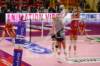 2022-02-27 - Mackenzie May #13 of Volley Bergamo 1991 in action during the Volley Serie A women 2021/22 volleyball match between UYBA Unet E-Work Busto Arsizio and Volley Bergamo 1991 at E-Work Arena, Busto Arsizio, Italy on February 27, 2022 - UNET E-WORK BUSTO ARSIZIO VS VOLLEY BERGAMO 1991 - SERIE A1 WOMEN - VOLLEYBALL