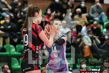 2022-04-02 - Ungureanu Adelina (Busto) and Zannoni Giorgia (Busto)
 celebrates after scoring a point - BOSCA S.BERNARDO CUNEO VS UNET E-WORK BUSTO ARSIZIO - SERIE A1 WOMEN - VOLLEYBALL