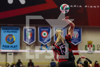 2022-02-12 - Jovana Stevanovic #15 of UYBA Unet E-Work Busto Arsizio in action during the Volley Serie A women 2021/22 volleyball match between UYBA Unet E-Work Busto Arsizio and Imoco Volley Conegliano at E-Work Arena, Busto Arsizio, Italy on February 12, 2022 - UNET E-WORK BUSTO ARSIZIO VS PROSECCO DOC IMOCO VOLLEY CONEGLIANO - SERIE A1 WOMEN - VOLLEYBALL