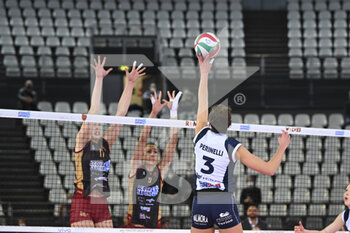 2022-02-13 - Elena Perinelli of Reale Mutua Genera Chieri during the Women's Volleyball Championship Series A1 match between Acqua & Sapone Volley Roma and  of Reale Mutua Genera Chieri Volley at PalaEur, 13th February, 2022 in Rome, Italy.  - ACQUA & SAPONE ROMA VOLLEY CLUB VS CHIERI TORINO - SERIE A1 WOMEN - VOLLEYBALL