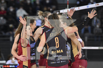 2022-02-13 - Roma Volley Team during the Women's Volleyball Championship Series A1 match between Acqua & Sapone Volley Roma and  of Reale Mutua Genera Chieri VolIey at PalaEur, 13th February, 2022 in Rome, Italy.  - ACQUA & SAPONE ROMA VOLLEY CLUB VS CHIERI TORINO - SERIE A1 WOMEN - VOLLEYBALL