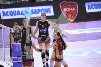 2022-02-13 - Acqua & Sapone Roma Volley team exult during the Women's Volleyball Championship Series A1 match between Acqua & Sapone Volley Roma and of Reale Mutua Genera Chieri Volley at PalaEur, 13th February, 2022 in Rome, Italy. - ACQUA & SAPONE ROMA VOLLEY CLUB VS CHIERI TORINO - SERIE A1 WOMEN - VOLLEYBALL