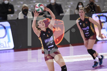 2022-02-13 - Madison Bugg of Acqua & Sapone Roma Volley during the Women's Volleyball Championship Series A1 match between Acqua & Sapone Volley Roma and of Reale Mutua Genera Chieri Volley at PalaEur, 13th February, 2022 in Rome, Italy. - ACQUA & SAPONE ROMA VOLLEY CLUB VS CHIERI TORINO - SERIE A1 WOMEN - VOLLEYBALL