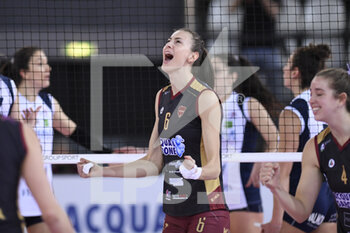 2022-02-13 - Agnese Cecconello of Acqua & Sapone Roma Volley during the Women's Volleyball Championship Series A1 match between Acqua & Sapone Volley Roma and of Reale Mutua Genera Chieri Volley at PalaEur, 13th February, 2022 in Rome, Italy. - ACQUA & SAPONE ROMA VOLLEY CLUB VS CHIERI TORINO - SERIE A1 WOMEN - VOLLEYBALL