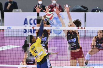 2022-03-27 - Jessica Rivero of Delta Despar Trentino during the Women's Volleyball Championship Series A1 match between Acqua & Sapone Volley Roma and Delta Despar Trentino at PalaEur, 27th March, 2022 in Rome, Italy.  - ACQUA&SAPONE ROMA VOLLEY CLUB VS DELTA DESPAR TRENTINO - SERIE A1 WOMEN - VOLLEYBALL