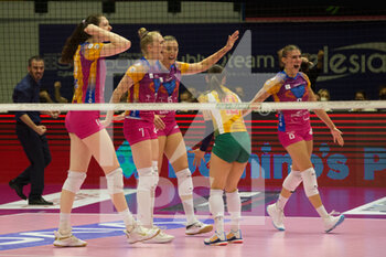 2022-05-03 - Celebrates of players Monza after scoring a set point - FINALE PLAY OFF - VERO VOLLEY MONZA VS PROSECCO DOC IMOCO VOLLEY CONEGLIANO - SERIE A1 WOMEN - VOLLEYBALL