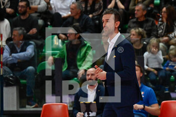 2022-11-05 - Daniele Santarelli (Imoco Conegliano)
head coach - CUNEO GRANDA VOLLEY VS PROSECCO DOC IMOCO CONEGLIANO - SERIE A1 WOMEN - VOLLEYBALL