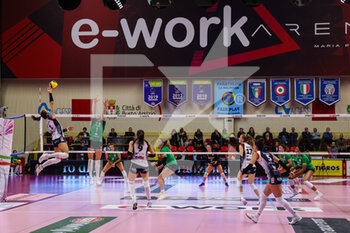 2022-11-16 - Helena Cazaute #1 of Reale Mutua Fenera Chieri during Volley Serie A women 2022/23 volleyball match between UYBA Unet E-Work Busto Arsizio and Reale Mutua Fenera Chieri at E-Work Arena, Busto Arsizio, Italy on November 16, 2022 - E-WORK BUSTO ARSIZIO VS REALE MUTUA FENERA CHIERI ’76 - SERIE A1 WOMEN - VOLLEYBALL