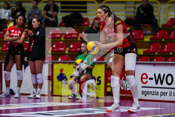 2022-11-20 - Rosamaria Montibeller #7 of UYBA Unet E-Work Busto Arsizio in action during Volley Serie A women 2022/23 volleyball match between UYBA Unet E-Work Busto Arsizio and Wash4green Pinerolo at E-Work Arena, Busto Arsizio, Italy on November 20, 2022 - E-WORK BUSTO ARSIZIO VS WASH4GREEN PINEROLO - SERIE A1 WOMEN - VOLLEYBALL