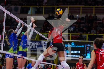 2022-11-20 - Katerina Zakchaiou #16 of UYBA Unet E-Work Busto Arsizio in action during Volley Serie A women 2022/23 volleyball match between UYBA Unet E-Work Busto Arsizio and Wash4green Pinerolo at E-Work Arena, Busto Arsizio, Italy on November 20, 2022 - E-WORK BUSTO ARSIZIO VS WASH4GREEN PINEROLO - SERIE A1 WOMEN - VOLLEYBALL