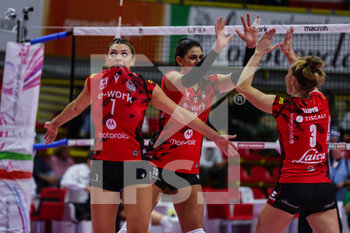 2022-11-20 - Rosamaria Montibeller #7 of UYBA Unet E-Work Busto Arsizio reacts during Volley Serie A women 2022/23 volleyball match between UYBA Unet E-Work Busto Arsizio and Wash4green Pinerolo at E-Work Arena, Busto Arsizio, Italy on November 20, 2022 - E-WORK BUSTO ARSIZIO VS WASH4GREEN PINEROLO - SERIE A1 WOMEN - VOLLEYBALL