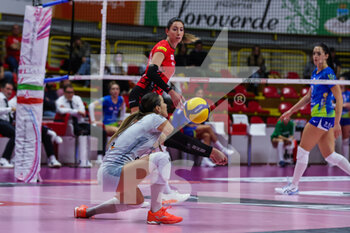 2022-11-20 - Giorgia Zannoni #14 of UYBA Unet E-Work Busto Arsizio in action during Volley Serie A women 2022/23 volleyball match between UYBA Unet E-Work Busto Arsizio and Wash4green Pinerolo at E-Work Arena, Busto Arsizio, Italy on November 20, 2022 - E-WORK BUSTO ARSIZIO VS WASH4GREEN PINEROLO - SERIE A1 WOMEN - VOLLEYBALL