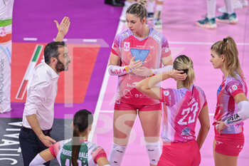 2022-12-18 - Time-out Vero Volley Milano - IL BISONTE FIRENZE VS VERO VOLLEY MILANO - SERIE A1 WOMEN - VOLLEYBALL