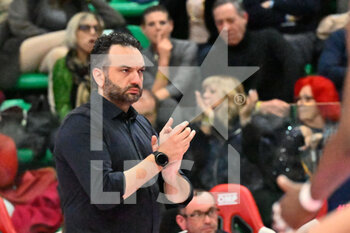 2022-12-26 - Stefano Lavarini (Igor Gorgonzola Novara)
 head coach - CUNEO GRANDA VOLLEY VS IGOR GORGONZOLA NOVARA - SERIE A1 WOMEN - VOLLEYBALL