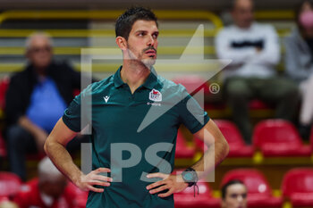 2022-10-20 - Marco Musso head coach of UYBA Unet E-Work Busto Arsizio during the Trofeo Mimmo Fusco 2022 at E-Work Arena on October 19, 2022 in Busto Arsizio, Italy - 2022 MIMMO FUSCO TROPHY - PORTRAITS ARCHIVE - SERIE A1 WOMEN - VOLLEYBALL