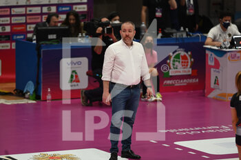 2022-04-16 - Enrico Barbolini coach of San Giovanni - 2022 COPPA ITALIA SERIE A2 FINAL - OMAG-MT S.GIOVANNI IN MARIGNANO VS BANCA VALSABBINA MILLENIUM BRESCIA - SERIE A2 - VOLLEYBALL