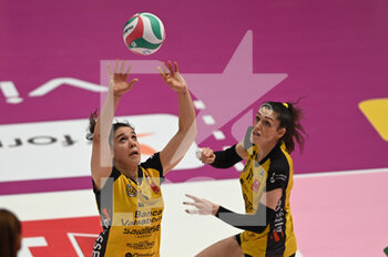 2022-04-16 - Rachele Morello and Anna Caneva Banca Valsabbina) - 2022 COPPA ITALIA SERIE A2 FINAL - OMAG-MT S.GIOVANNI IN MARIGNANO VS BANCA VALSABBINA MILLENIUM BRESCIA - SERIE A2 - VOLLEYBALL