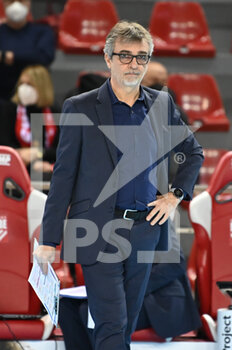 2022-01-23 - Massimo Eccheli (Coach of Vero Volley Monza) - CUCINE LUBE CIVITANOVA VS VERO VOLLEY MONZA - SUPERLEAGUE SERIE A - VOLLEYBALL