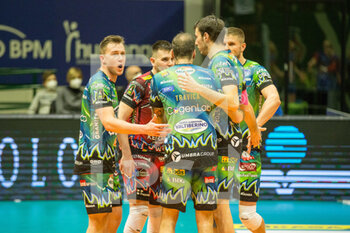 2022-03-13 - Exultation Perugia's players - VERO VOLLEY MONZA VS SIR SAFETY CONAD PERUGIA - SUPERLEAGUE SERIE A - VOLLEYBALL