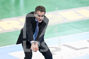 2022-02-02 - Angelo Lorenzetti (Coach of Itas Trentino) - CUCINE LUBE CIVITANOVA VS ITAS TRENTINO - SUPERLEAGUE SERIE A - VOLLEYBALL