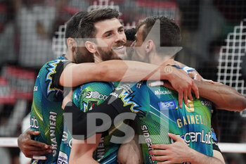 2022-04-27 - anderson matthew (n1 sir safety conad perugia) exultation - PLAY OFF - SIR SAFETY CONAD PERUGIA VS LEO SHOES PERKINELMER MODENA - SUPERLEAGUE SERIE A - VOLLEYBALL