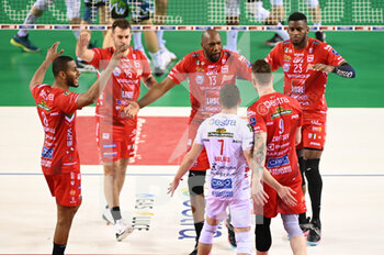 2022-05-04 - The players of Cucine Lube Civitanova rejoice after scoring a point - PLAY OFF - CUCINE LUBE CIVITANOVA VS SIR SAFETY CONAD PERUGIA	 - SUPERLEAGUE SERIE A - VOLLEYBALL