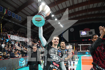 2022-11-06 - sir safety susa perugia)  rejoices for the victory of the del monte super coppa - SIR SAFETY SUSA PERUGIA VS ALLIANZ MILANO - SUPERLEAGUE SERIE A - VOLLEYBALL