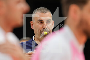 2022-11-06 - First Referee of the match (Valsa Group Modena vs Top Volley Cisterna) - LEO SHOES MODENA VS TOP VOLLEY CISTERNA - SUPERLEAGUE SERIE A - VOLLEYBALL