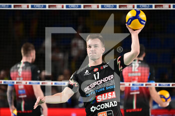 2022-10-27 - Oleh Plotnytskyi #17 (Sir Safety Susa Perugia) - CUCINE LUBE CIVITANOVA VS SIR SAFETY SUSA PERUGIA - SUPERLEAGUE SERIE A - VOLLEYBALL
