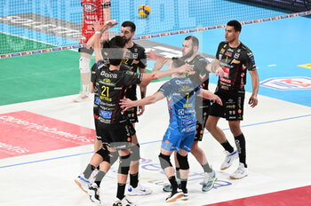 2022-10-27 - The players of Cucine Lube Civitanova rejoice after scoring a point - CUCINE LUBE CIVITANOVA VS SIR SAFETY SUSA PERUGIA - SUPERLEAGUE SERIE A - VOLLEYBALL