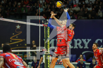 2022-12-18 - Simone Giannelli (SIR Safety Perugia) during the 12th day of the Superlega SerieA between Vero Volley Momza vs Sir Safety Perugia - VERO VOLLEY MONZA VS SIR SAFETY SUSA PERUGIA - SUPERLEAGUE SERIE A - VOLLEYBALL